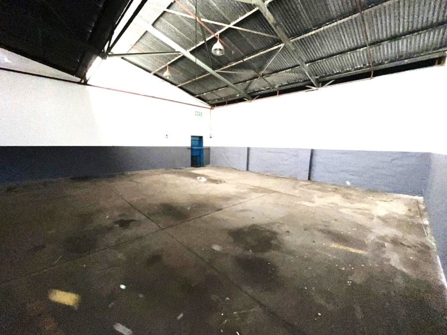 To Let Commercial Property for Rent in Lower Bo-dorp North West